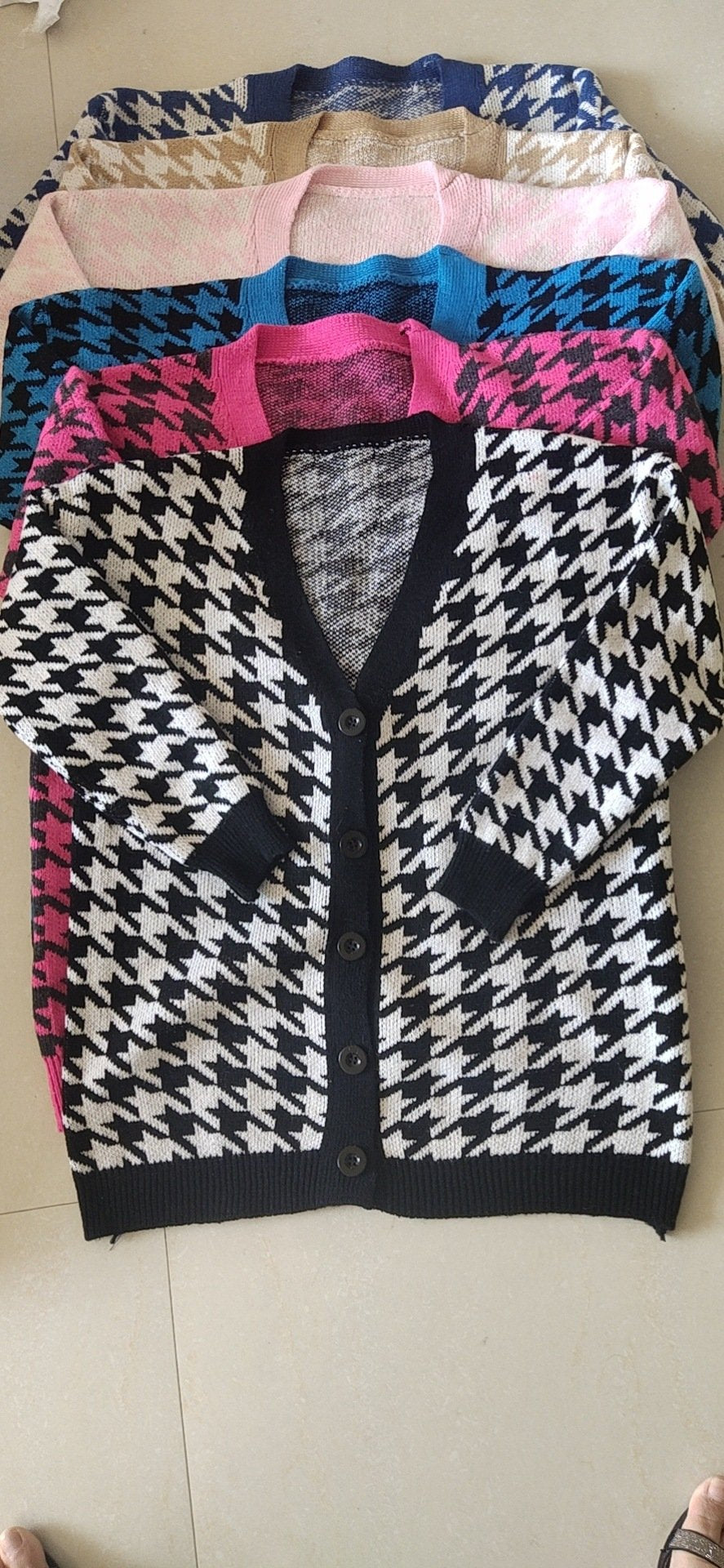 Women V Neck Kntting Plaid Long Sleeves Cardigan Overcoat-STYLEGOING