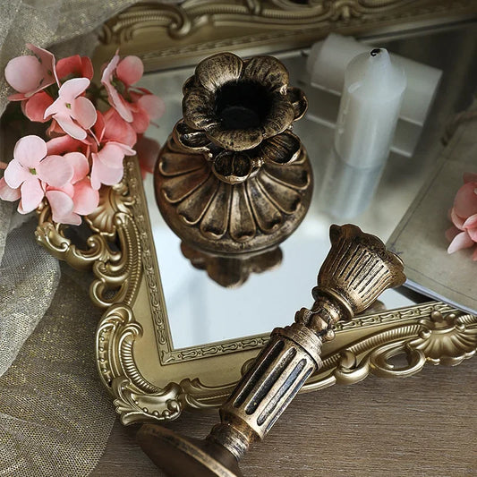 1Pc Antique Candlestick Resin Candle Accessory Retro Candle Holder French Candle Sconce Nostalgic Candlestick Home Decor GiftsWF