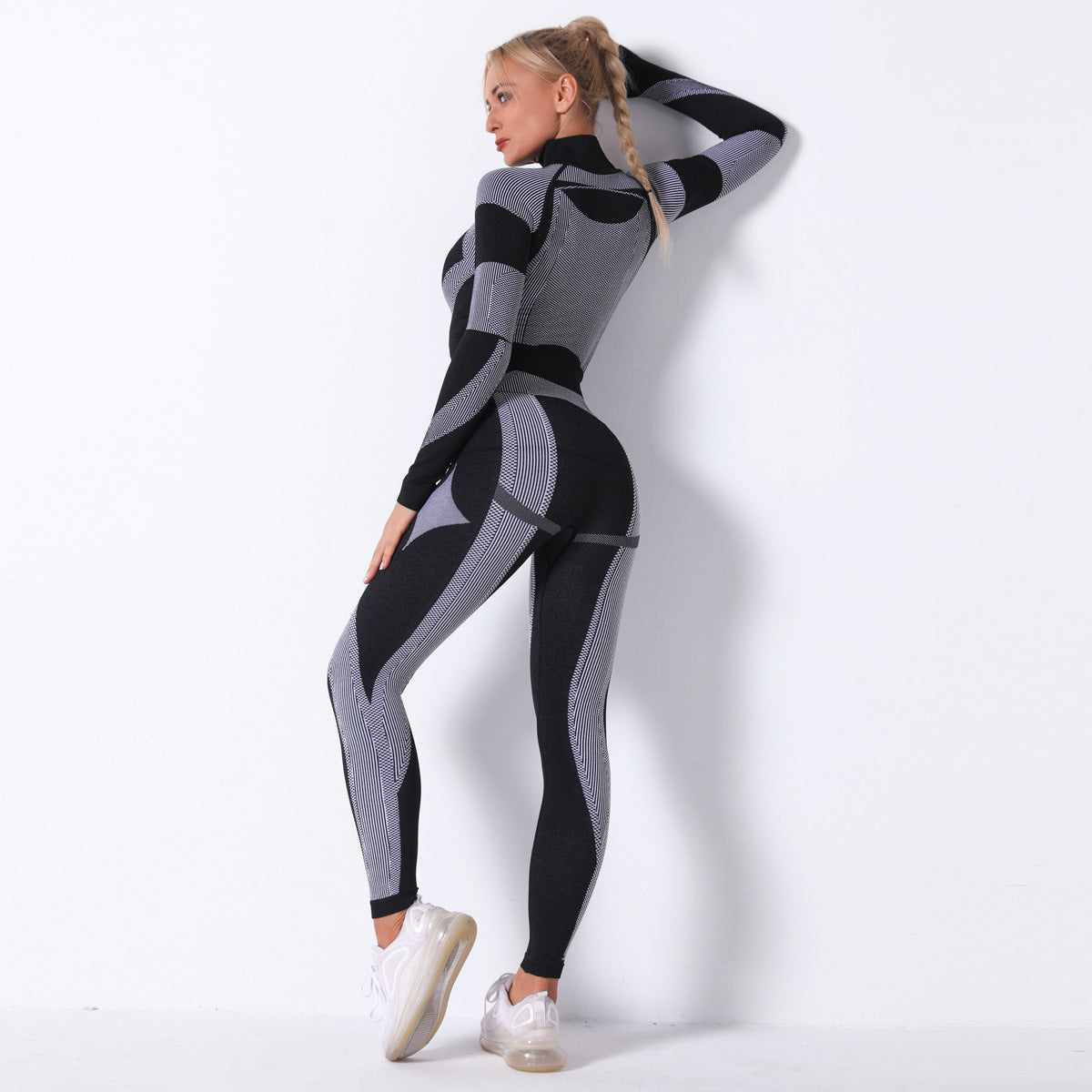 Fashion Striped Knitted Sports Suits for Women