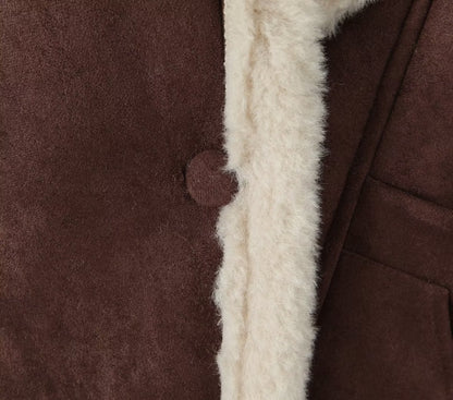 Vintage Winter Lamb Wool Outerwear for Women