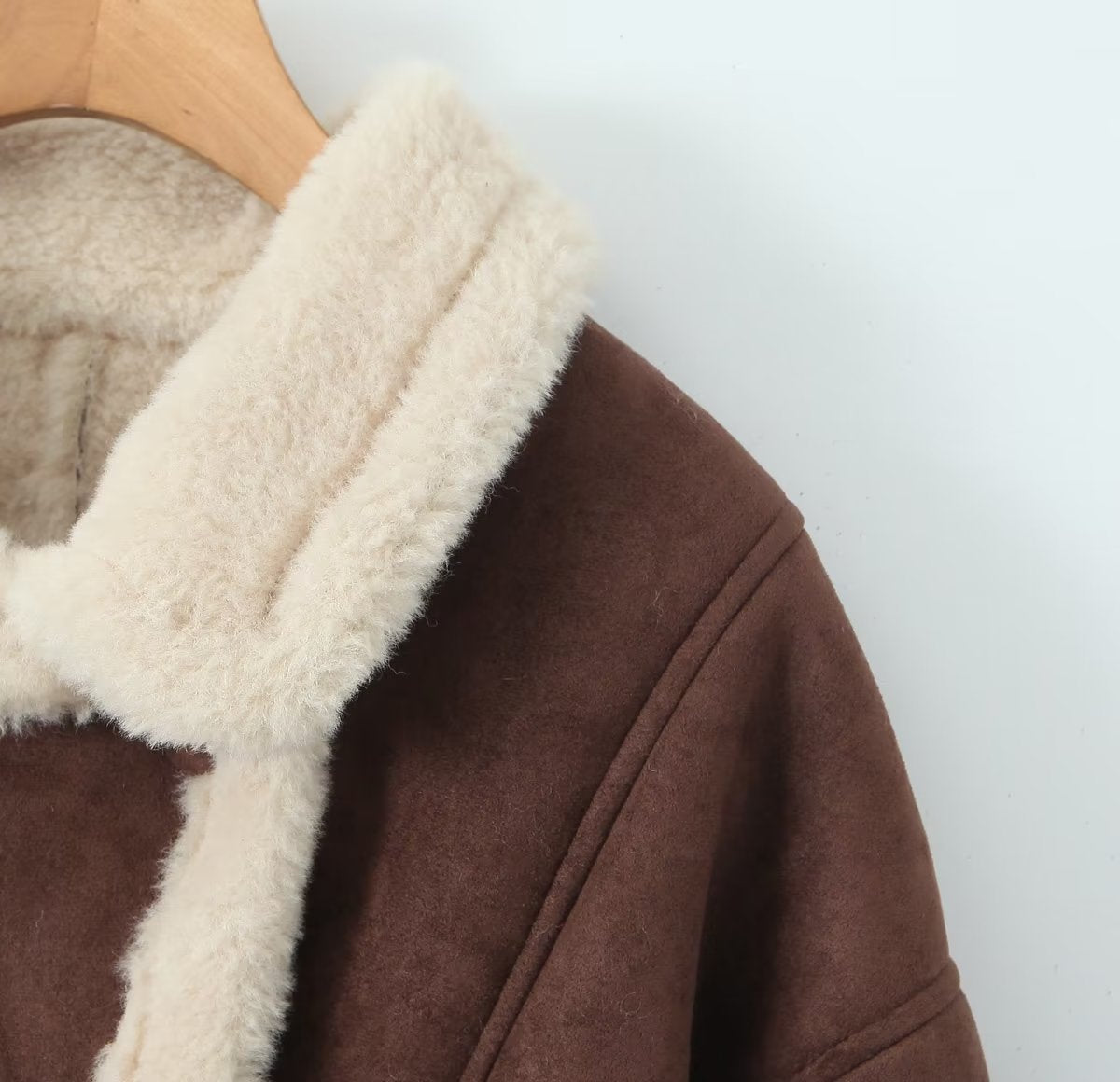 Vintage Winter Lamb Wool Outerwear for Women