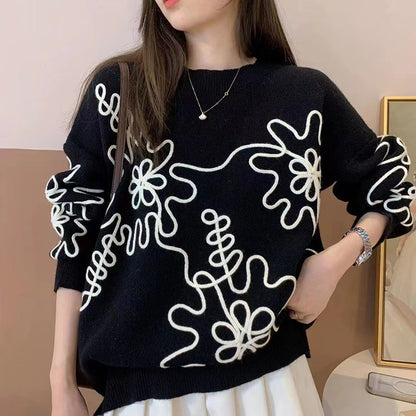Fashion  3D Flowers Round Neck Knitted Sweaters