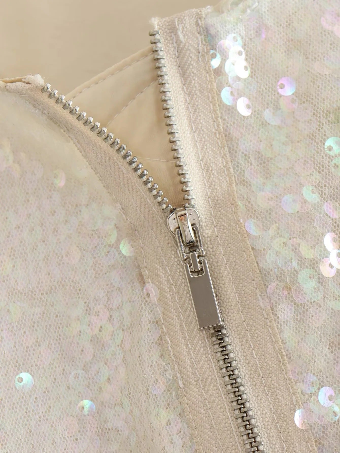 Fashion Sequined Round Neck Top Coats