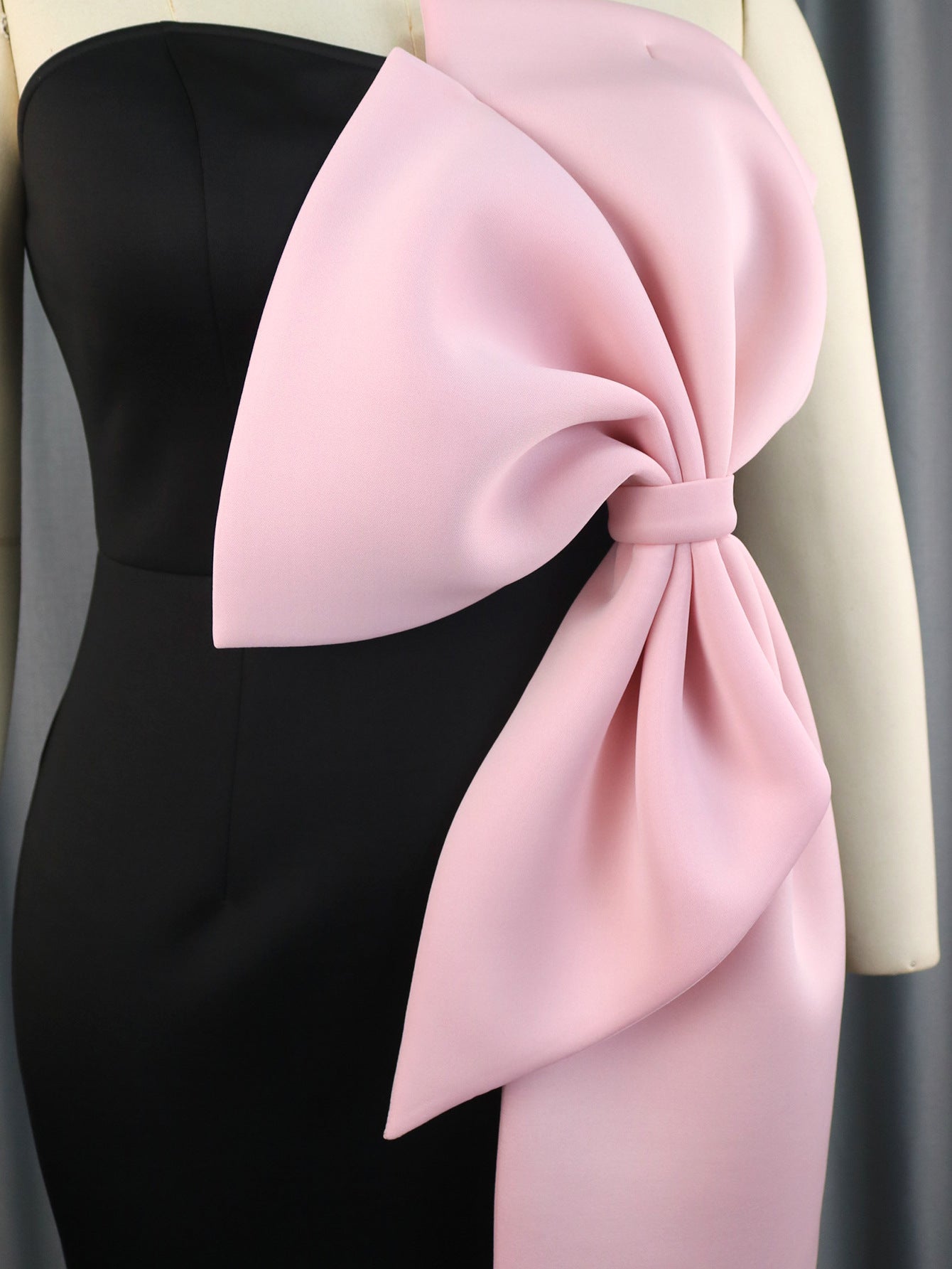 Sexy Off The Shoulder Strapless Bowknot Party Dresses