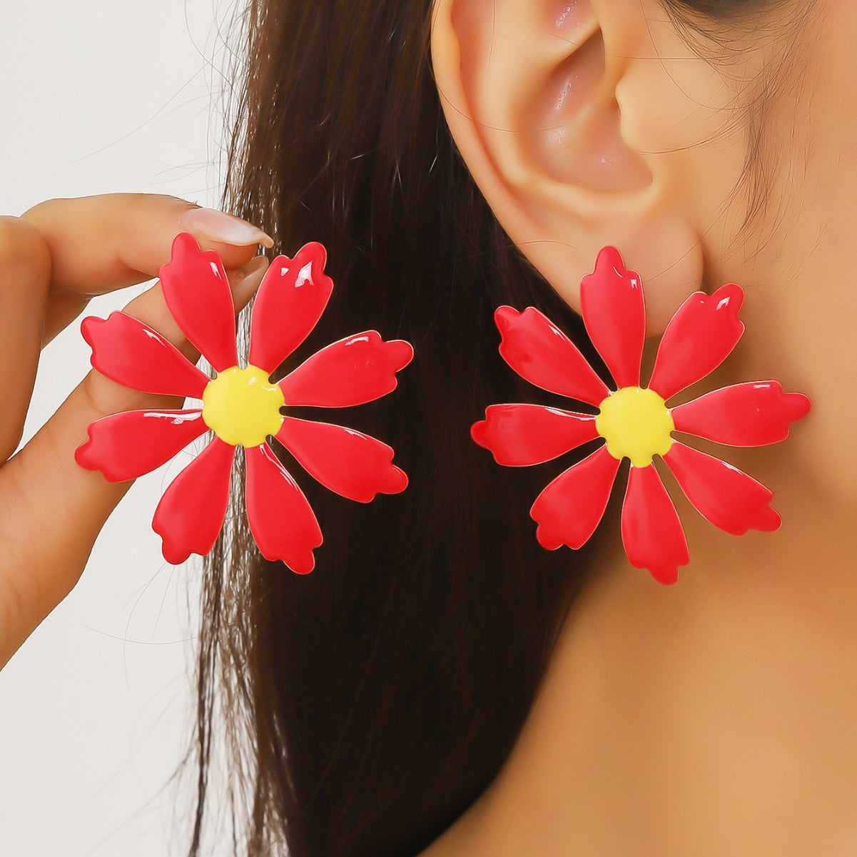 Fashion Metal Dropping Flower Stud Earrings