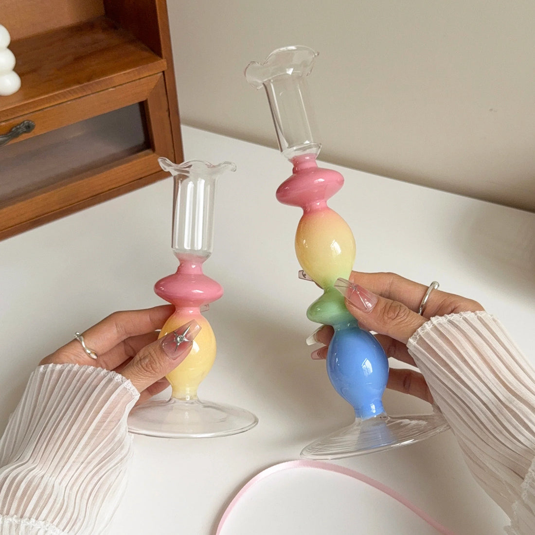 1Pc Colorfuled Glass Candlestick, Ins Style Hand-Blown Colorfuled Contrasting Glass Candlestick for Home Decoration, Romantic Atmosphere Candlestick, Side Cabinet Fireplace Decoration, Birthday Party, Party Party, Gift Gift G
