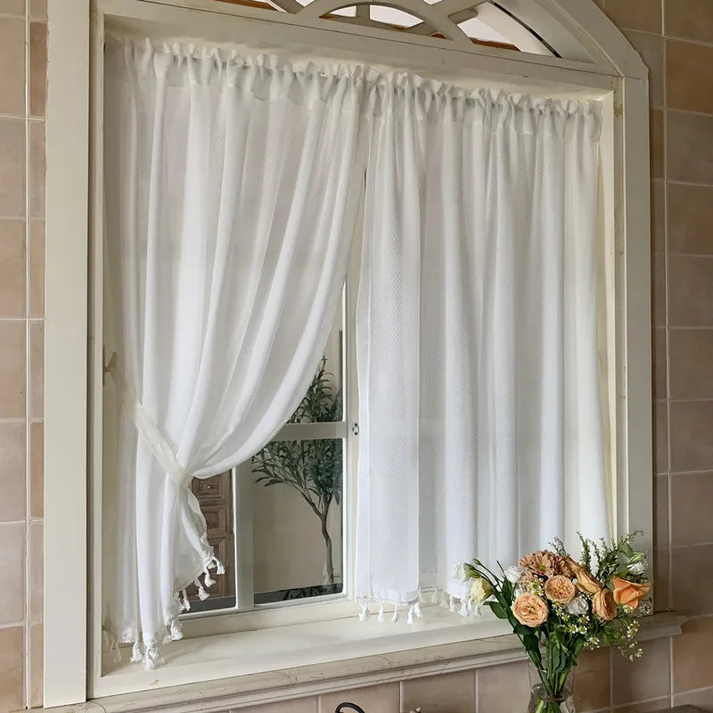 Korean style window screens are opaque and perforated-free. hook and loop curtains, bay windows, balcony floor-to-ceiling window