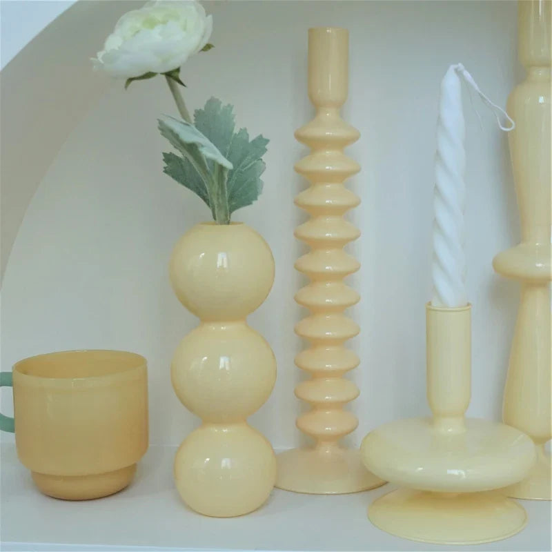 European Ivory Color Candle Holders Simple Wedding Decoration Living Room Decor Home Vase Table Candlestick Holder Candle Stand