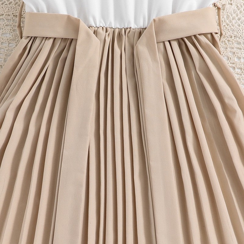 Girl's Dress With Flying Sleeves And Color Blocking