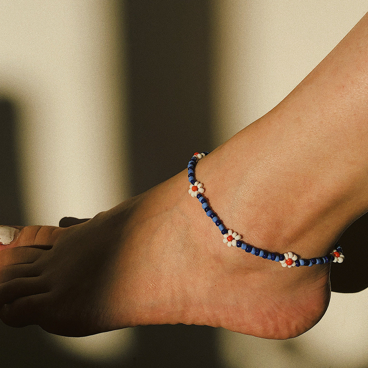 Handmade Colorful Beads String Daisy Design Necklaces for Women