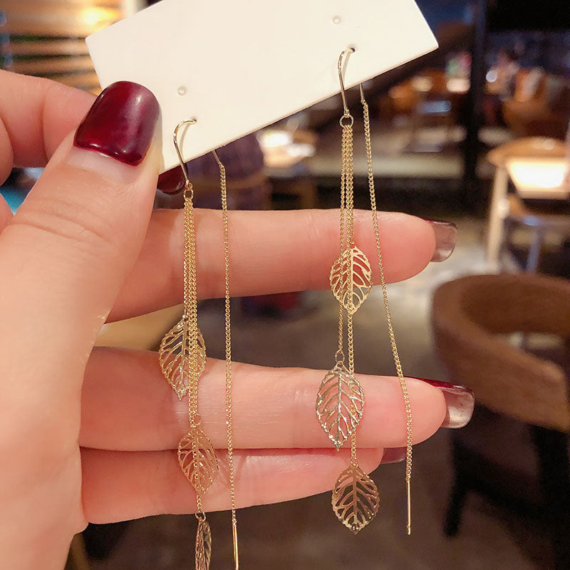 Fashion Leaf Designed Tassels Dangle Tramline for Women