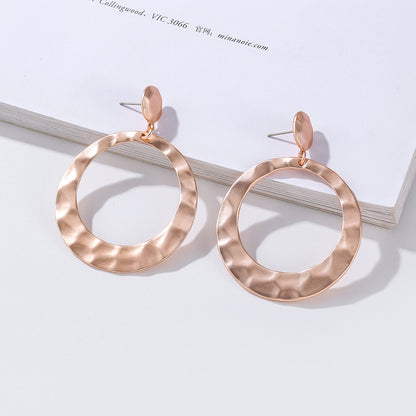 Round Shape Design Women Drop Earrings