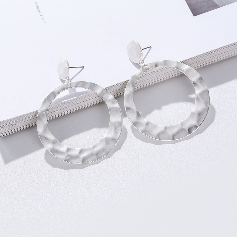 Round Shape Design Women Drop Earrings