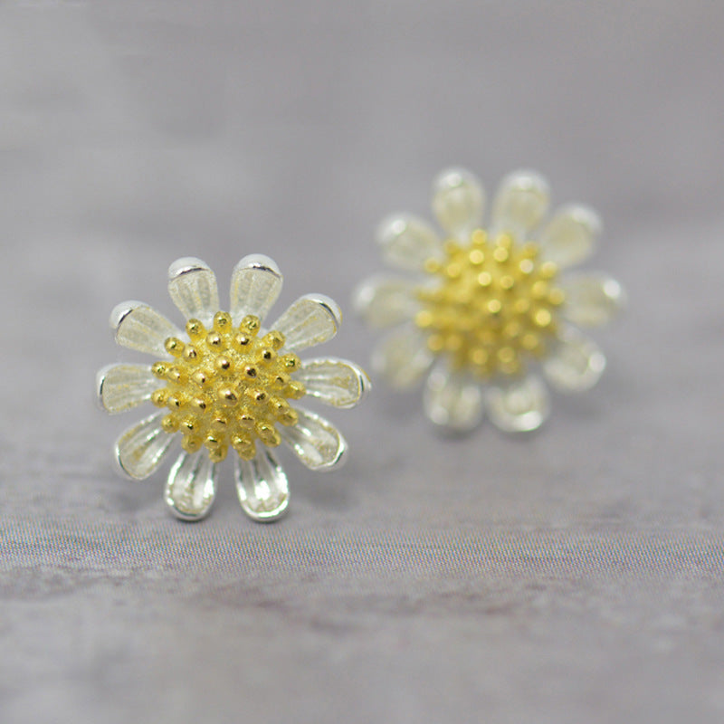 Fashion Daisy Design Sterling Silver Earrings