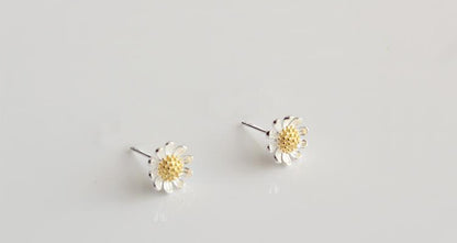 Fashion Daisy Design Sterling Silver Earrings