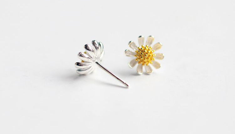 Fashion Daisy Design Sterling Silver Earrings