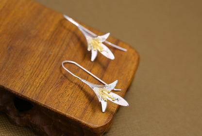 Fashion Silver Flower Design Women Earrings