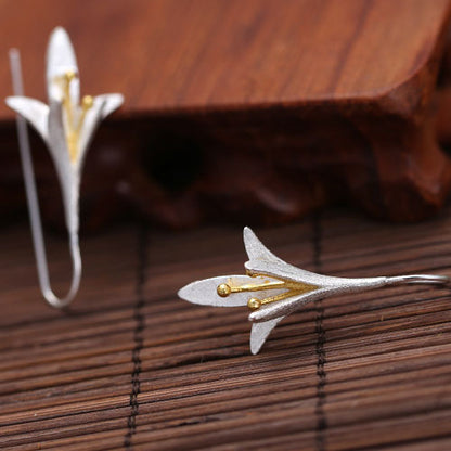 Fashion Silver Flower Design Women Earrings