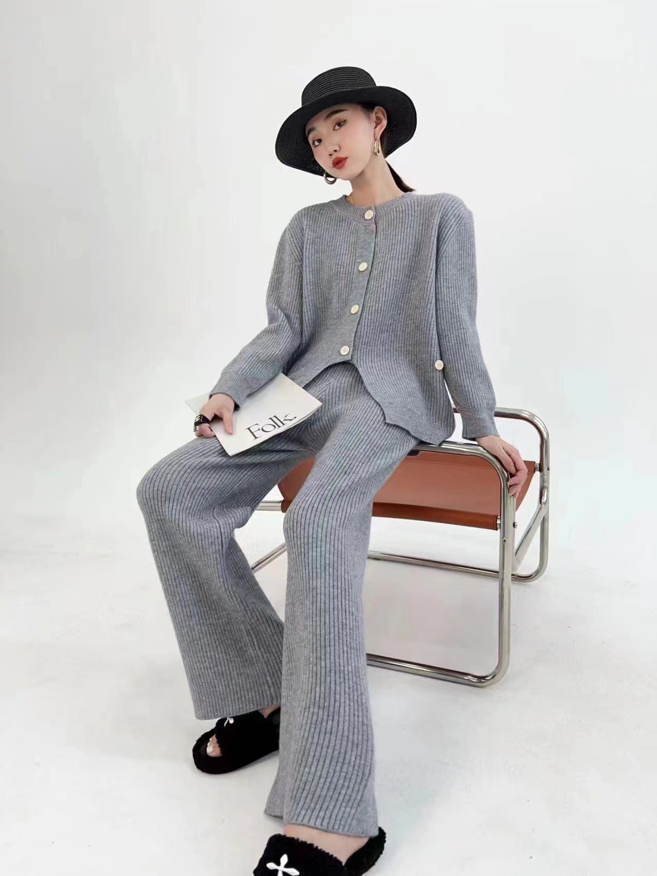 Designed Knitted Tops and Wide Legs Pants for Women