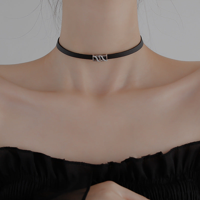 Black Leather Simple Style Necklace for Women