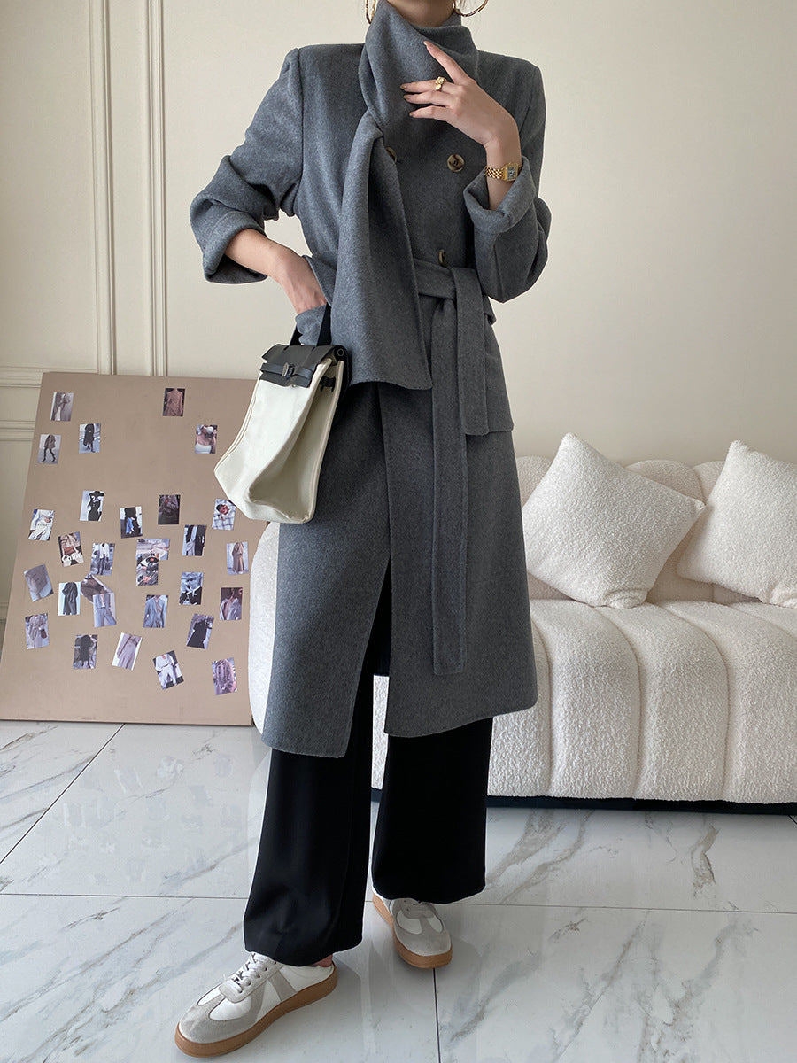 Winter Warm Designed Luxury Long Woolen Outerwear for Women