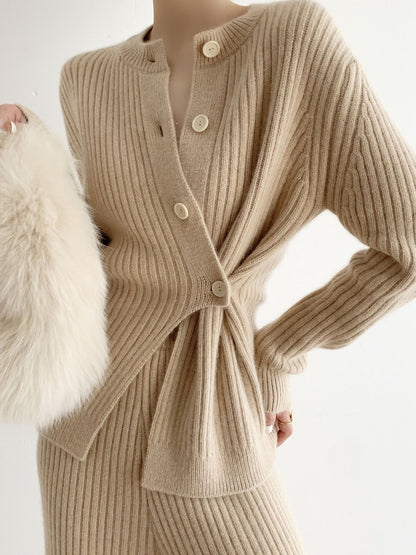 Designed Knitted Tops and Wide Legs Pants for Women