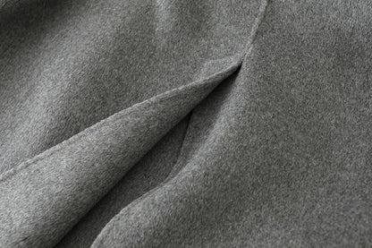 Winter Warm Designed Luxury Long Woolen Outerwear for Women