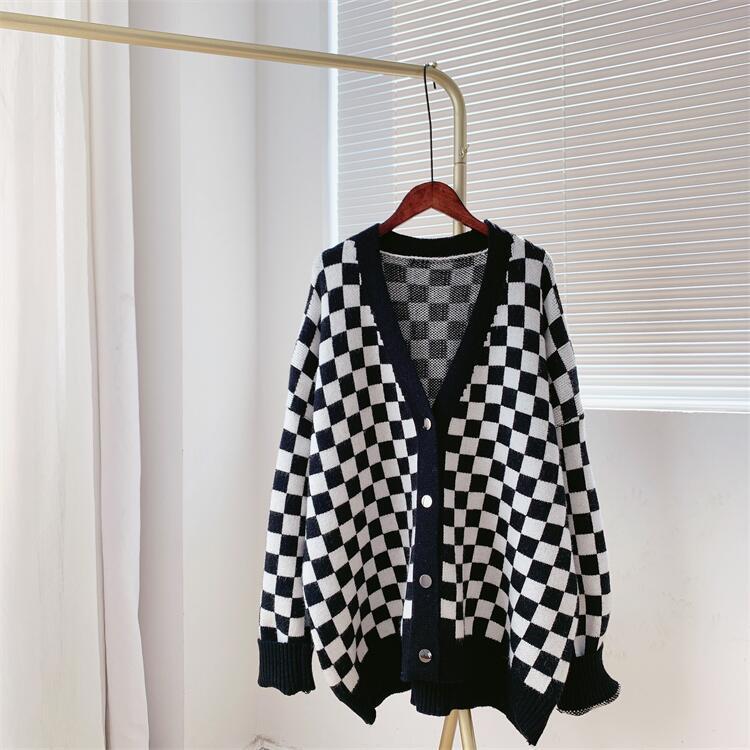 Women Chessboard Print Loose Knitting Cardigans