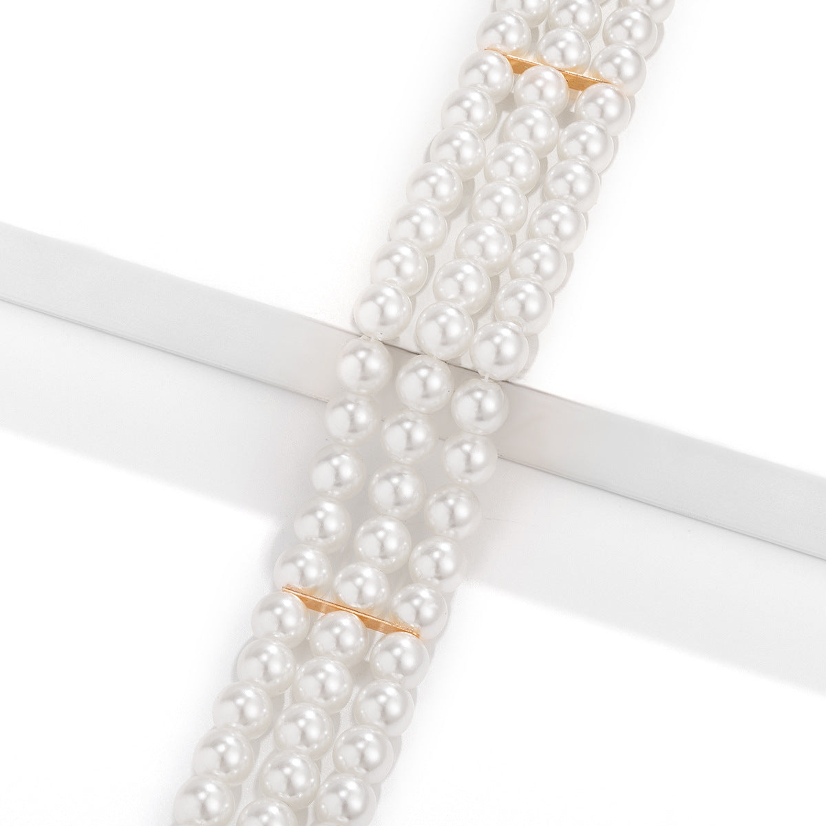 Elegant Round Shape Artificial Pearl Necklace for Women