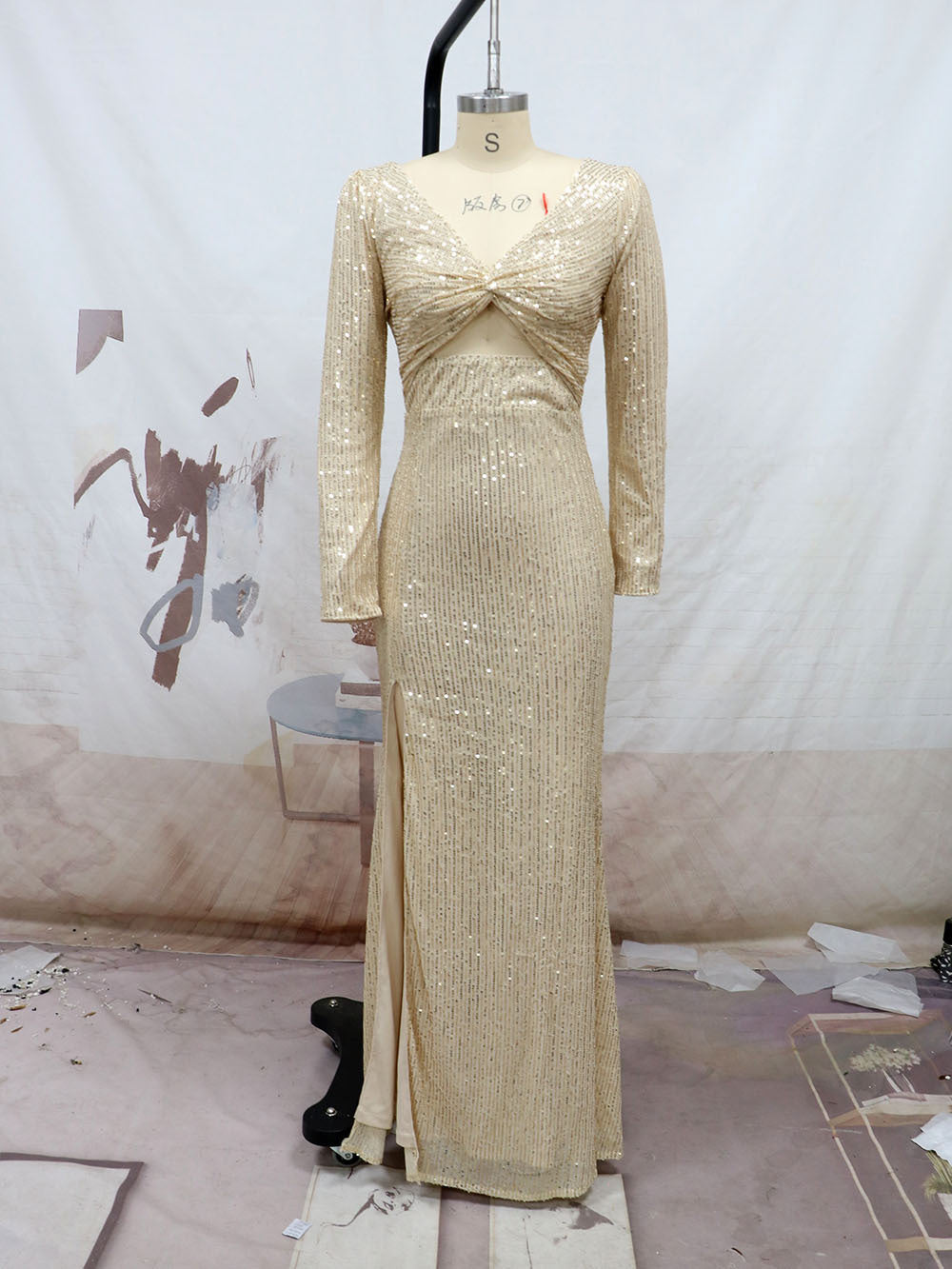 Sexy Long Sleeves Sequined Evening Dresses