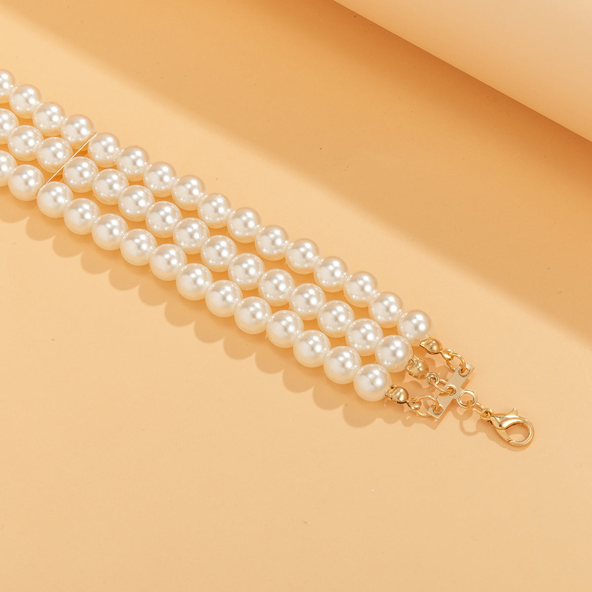 Elegant Round Shape Artificial Pearl Necklace for Women