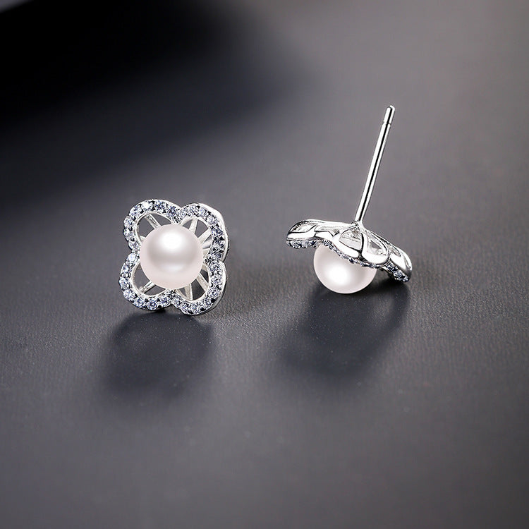 Desined Pearl Sterling Silver Earrings Studs for Women