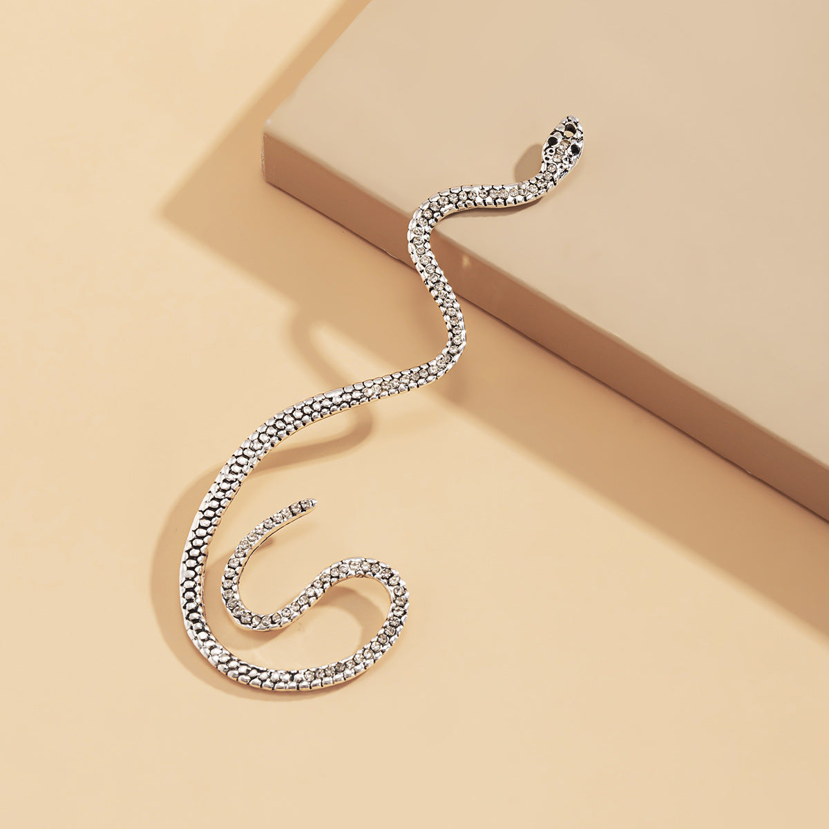 Exaggrate 3D Rhinestone Snake Shape Alloy Earrings