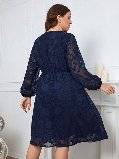 Designed Plus Sizes Lace Dresses
