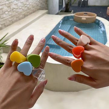 3D Sweetheart Design Acrylic Women Fashion Rings