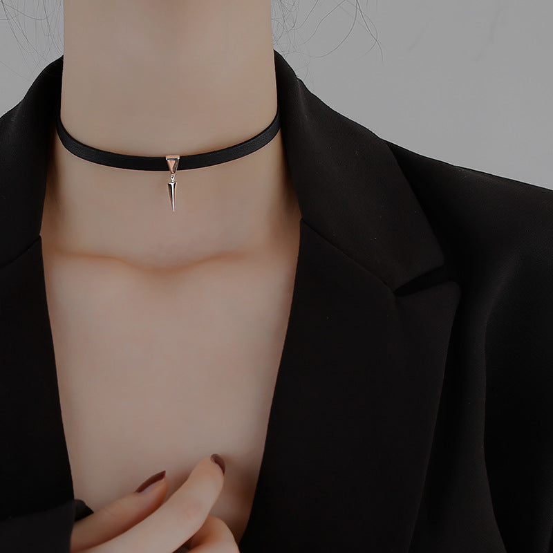 Black Leather Simple Style Necklace for Women