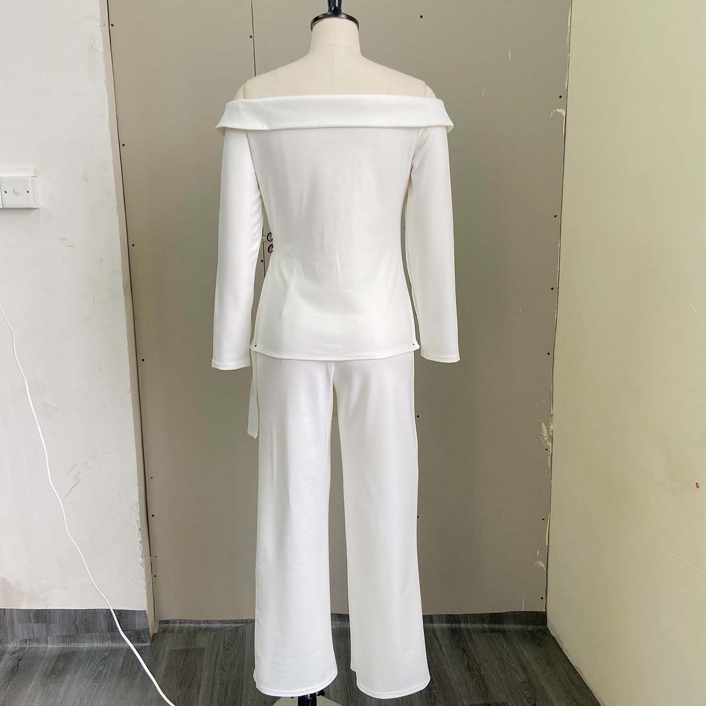 Designed Fashion Women Blazers & Pants Outfits