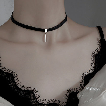 Black Leather Simple Style Necklace for Women
