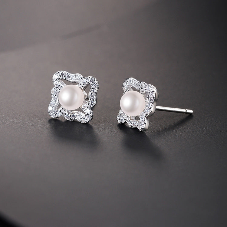 Desined Pearl Sterling Silver Earrings Studs for Women