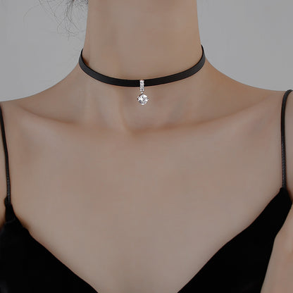 Black Leather Simple Style Necklace for Women